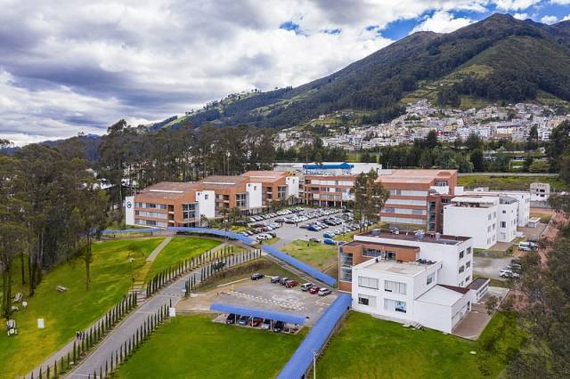 SE VENDE HACIENDA EN ECUADOR