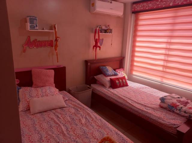 Se vende Moderna casa en VILLA CLUB etapa HERMES - 4