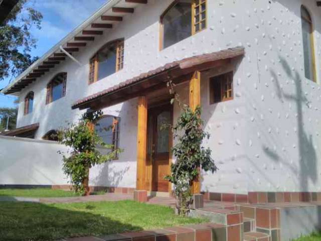 Hermosas Casas en el Valle de los Chillos