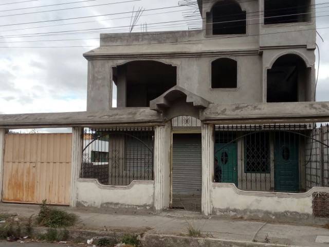 VENDO HERMOSA CASA