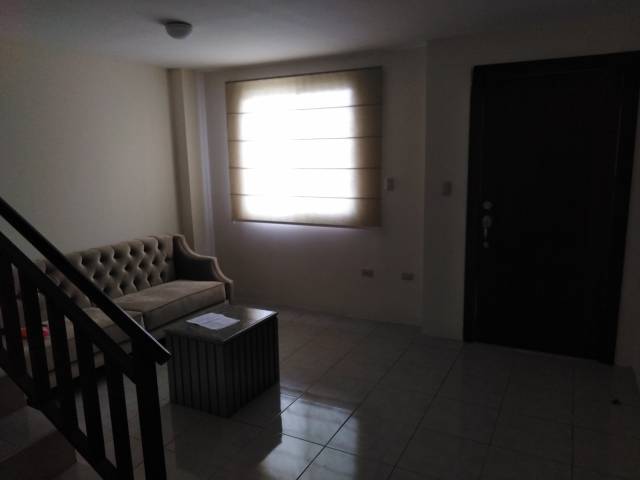 Vendo comoda y hermosa casa en urb Malaga 2 Via a Salitre con 3 hab, no tiene hipoteca