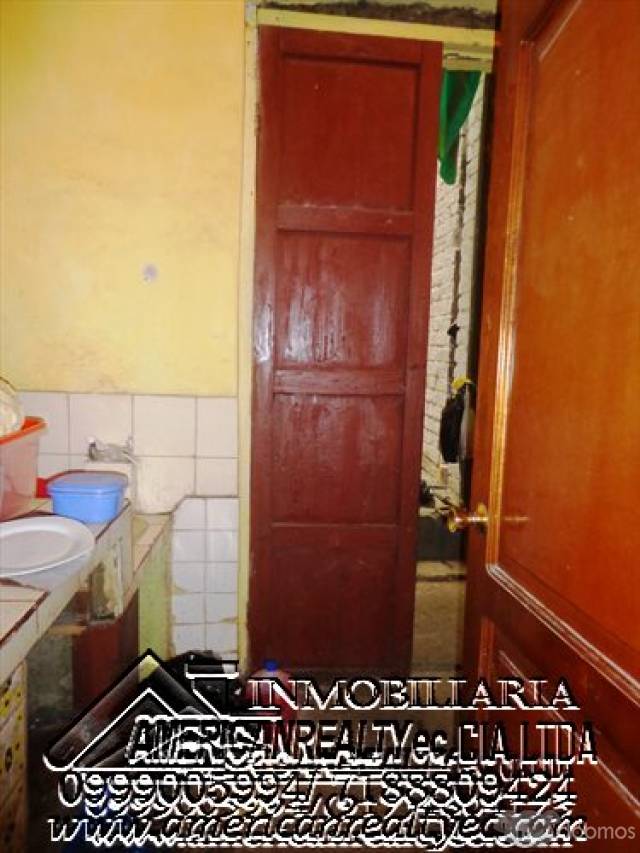 CASA COMERCIAL DE VENTA EN AZOGUES