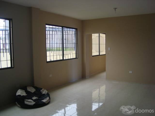 VENDO CASA NUEVA DE DOS PISOS ESQUINERA EN SANTO DOMINGO DE LOS COLORADOS