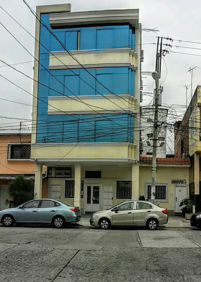 Mini suites Full Amoblada Centro Sur 8 Minutos Universidad Guayaquil Malecon Salado
