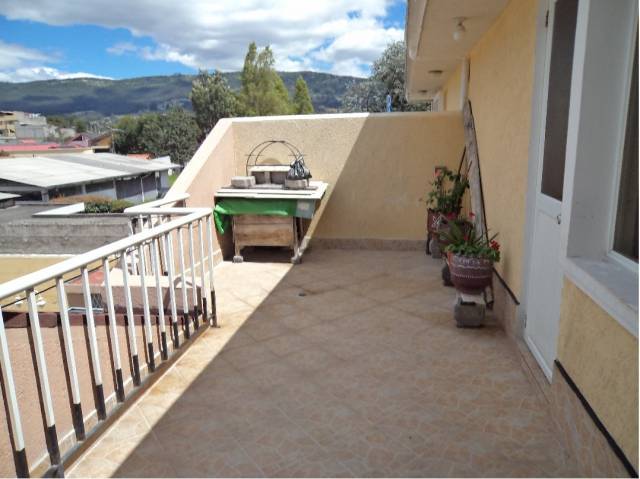 Se vende linda casa en Conocoto