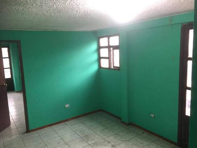 Arriendo de Departamento en Calle Bahía de Caráquez y Marañon, esquina. 2 habitaciones, 80 mts2