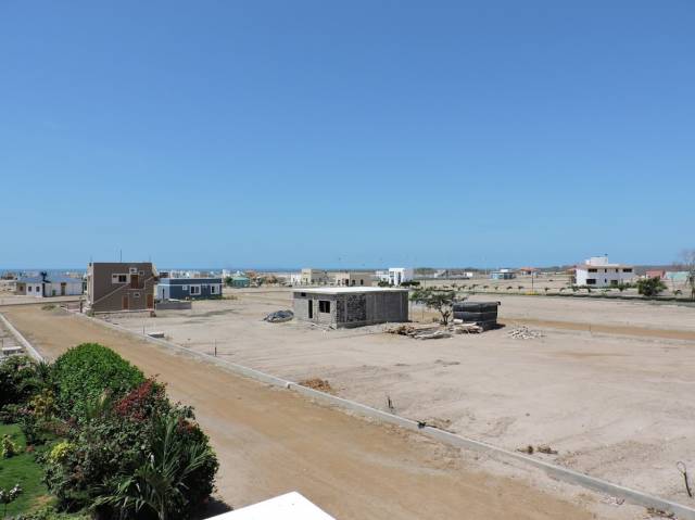 terreno en linda urbanización privada cerca a la playa