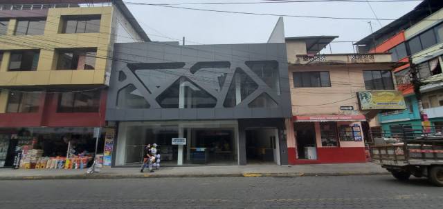 ARRIENDO EDIFICIO COMERCIAL NUEVO 1020 M2 EN PLENO CENTRO DE SANTO DOMINGO