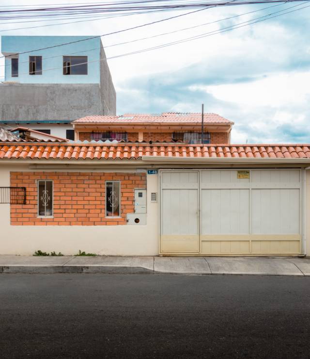 Vivienda de 2 pisos con terraza en un sector exclusivo